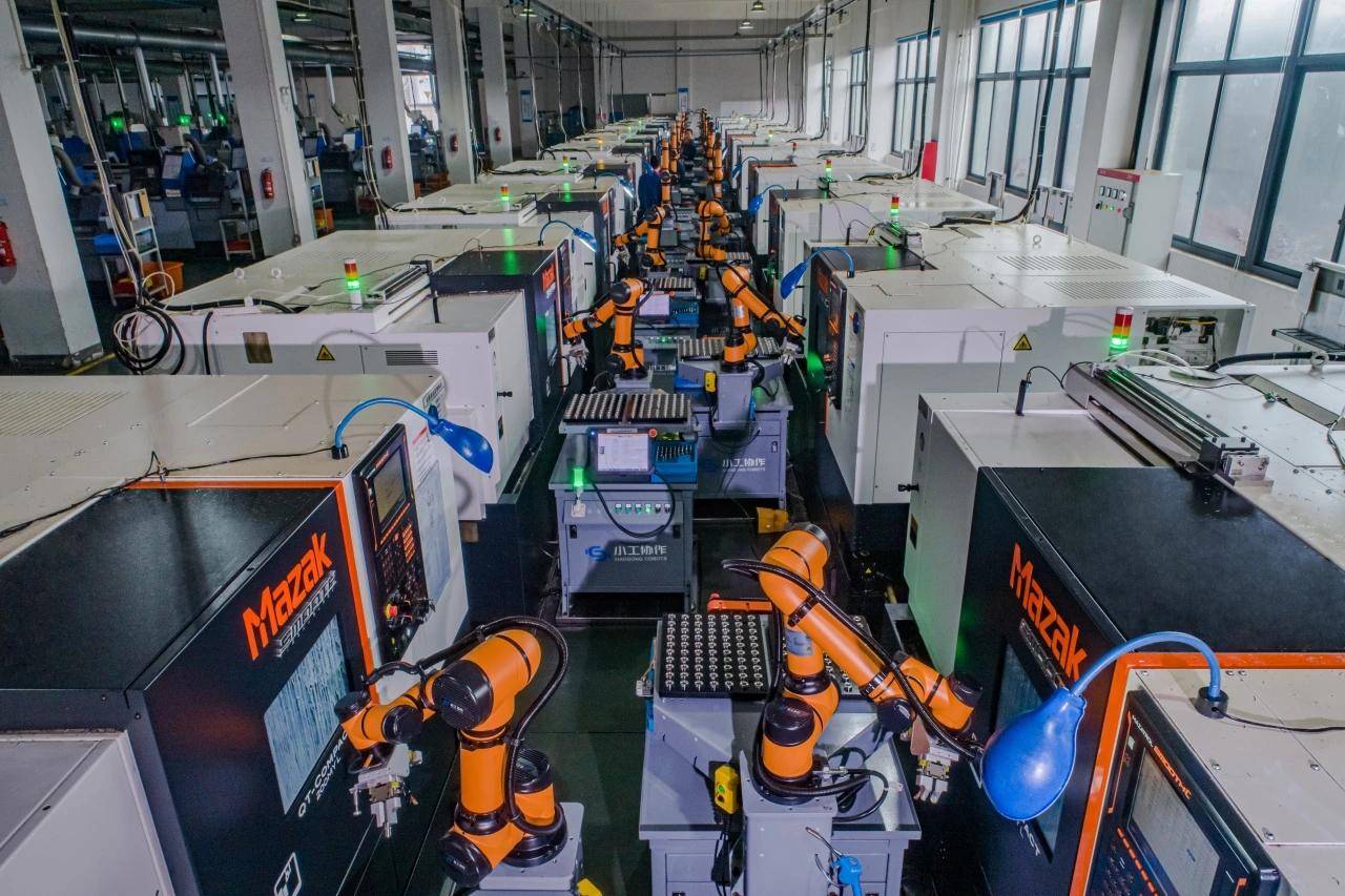 蘇州光兆機電設(shè)備 數(shù)控車床協(xié)作機械手上下料與CNC自動化的專業(yè)服務(wù)